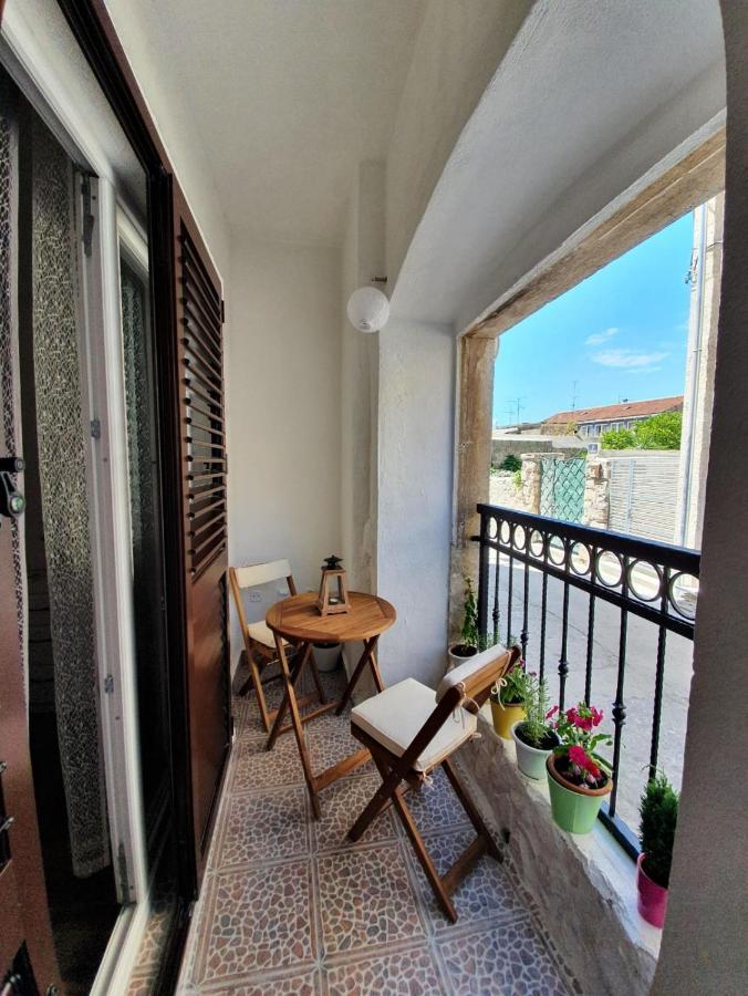 Apartments Kut Vis Chambre photo