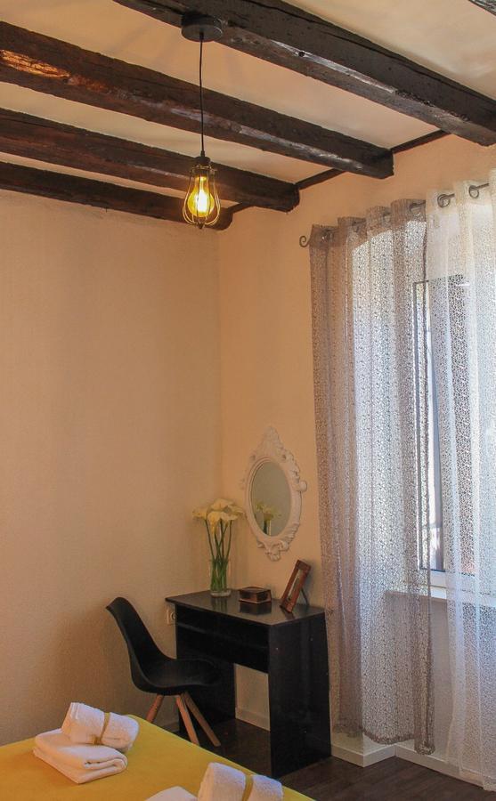 Apartments Kut Vis Extérieur photo